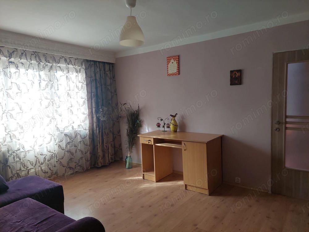 Vand apartament cu 2 camere in Deva, Micro 15 (Teilor Maxa) et. 3, suprafata utila 39 mp, mobilat