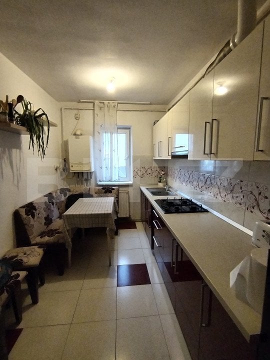 Apartament cu 2 camere semidecomandat, 50,3 mp, 4/4, zona Piața 1 Mai