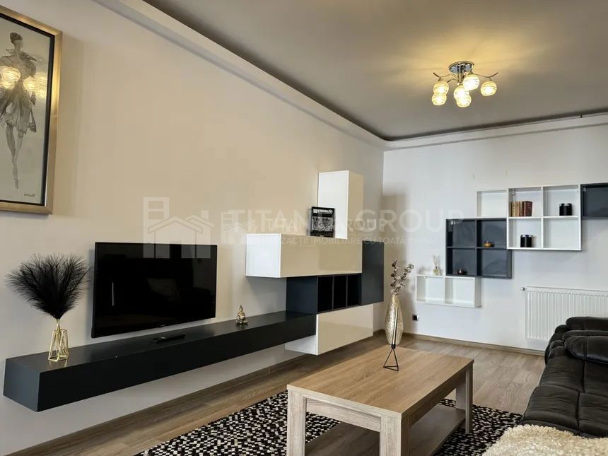 Apartament 3 camere+2 bai, parcare, Isaran Coresi, pet friendly