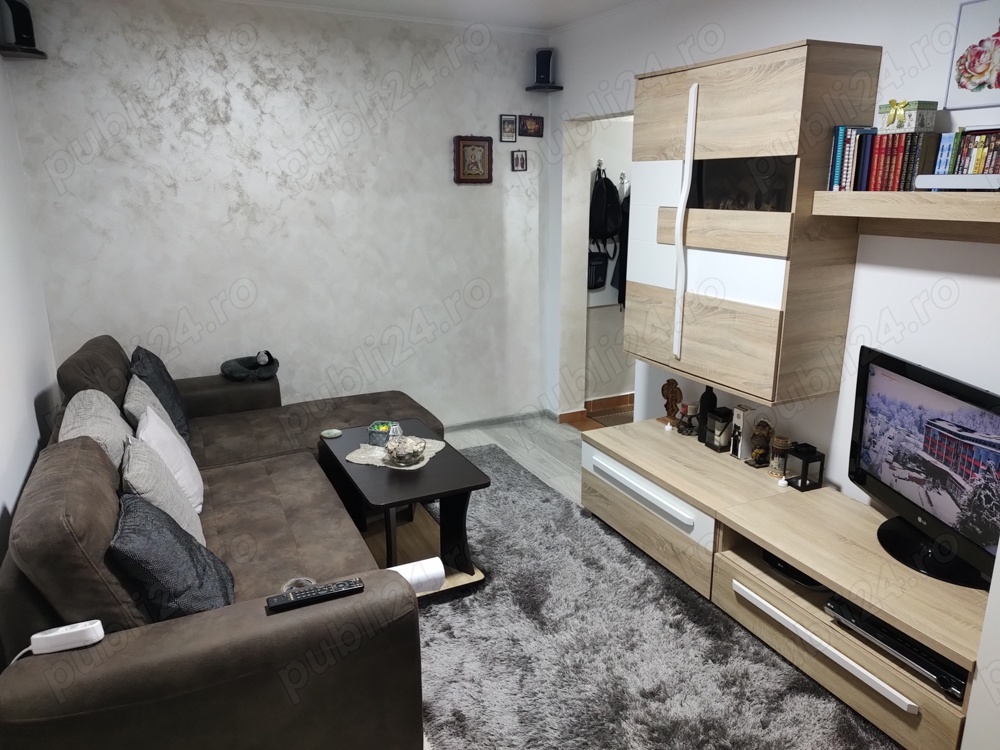 Vand Schimb Apartament 2 camere Parter Zona Linistita Centrala !!!