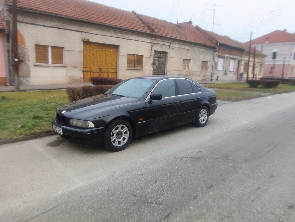 perfectă stare de funcționare motor cutie 10 din 10 ca probleme slabă bateria 1400 negociabil