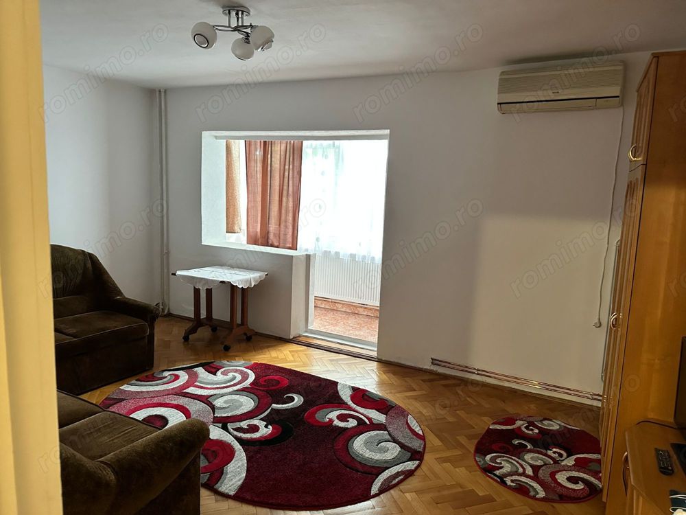 Apartament 3 camere decomandat Girocului