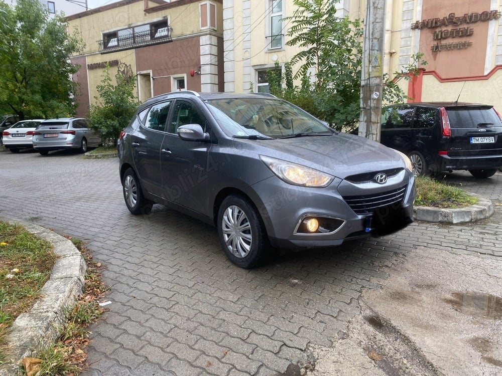 Vând Hyundai IX35