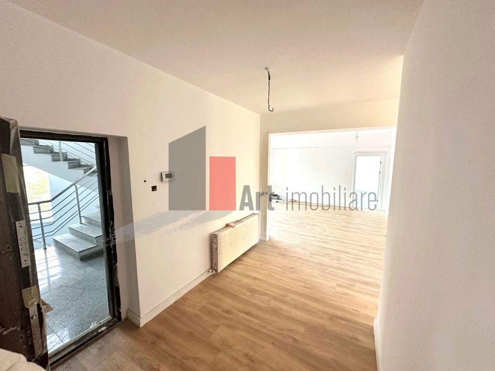 Apartament superb 3 camere Piata Muncii