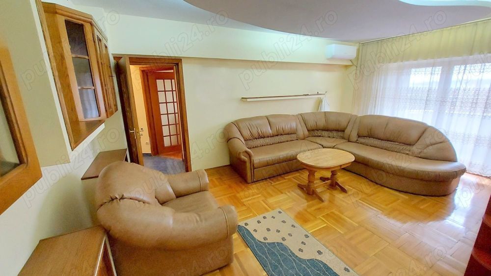 Apartament 3 camere INDEPENDENTEI