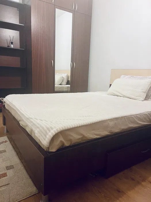 Apartament de 2 camere, 55 mp, decomandat, AC, zona Tineretului