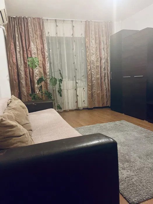 Apartament de 2 camere, 55 mp, decomandat, AC, zona Tineretului 