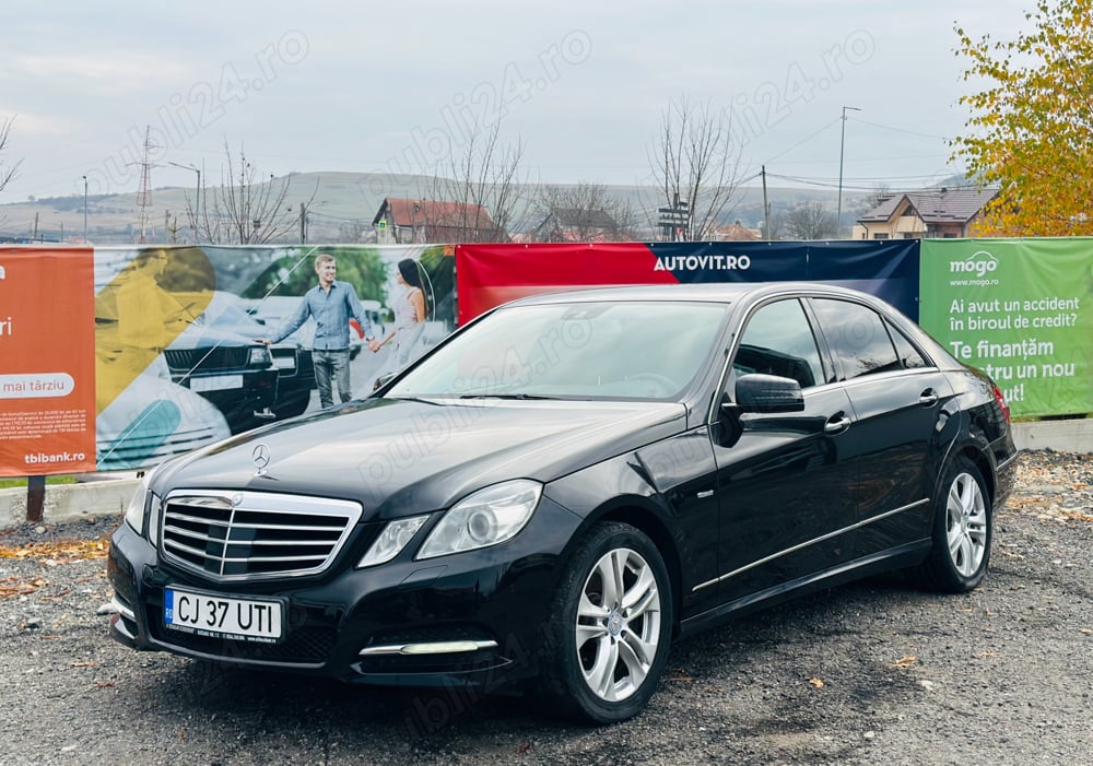 Mercedes E-Classe 350CDI 4Matic 7G-tronic Aut. Navi Xenon Leader 2011