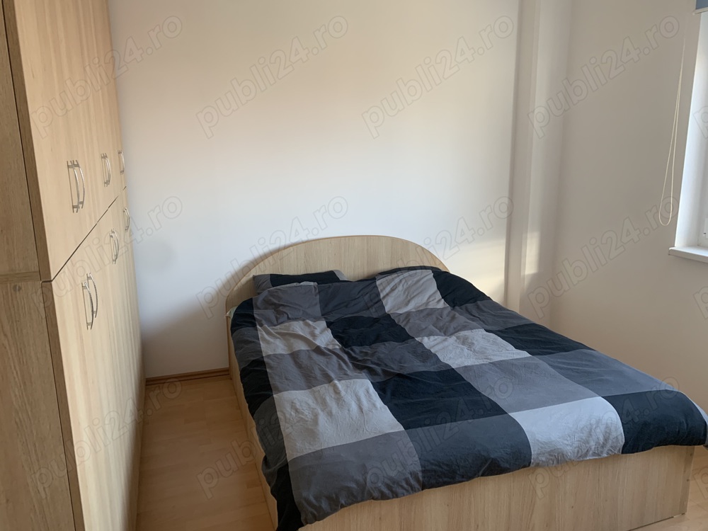 Proprietar vând apartament 3 camere, 70 mp