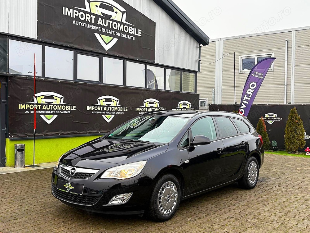 Opel Astra J , An: 2011, LUNA 08 , Motor: 1364cmc , benzina , 120cp , euro 5.