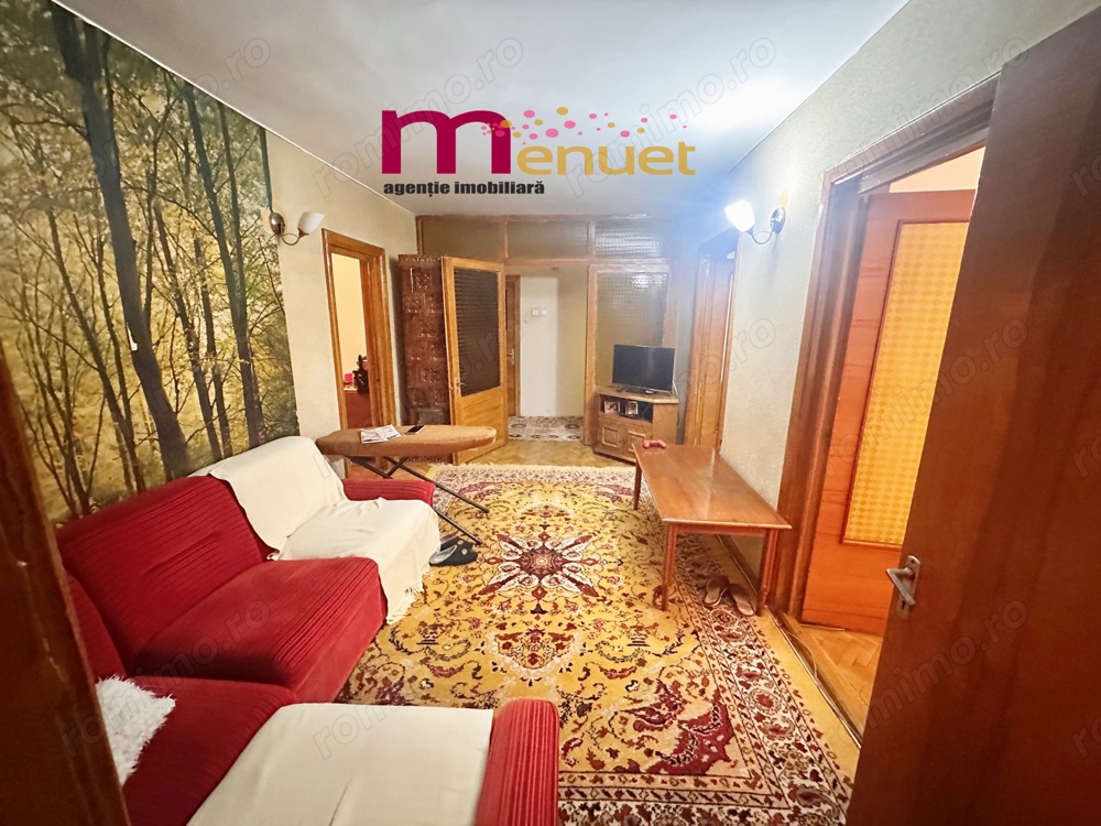 Apartament 4 camere,str.Victoriei, 100 mp, parter