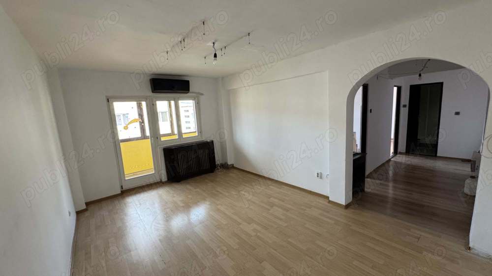 Apartament 2 camere Aleea Parc Renovat nemobilat etaj 4 decomandat