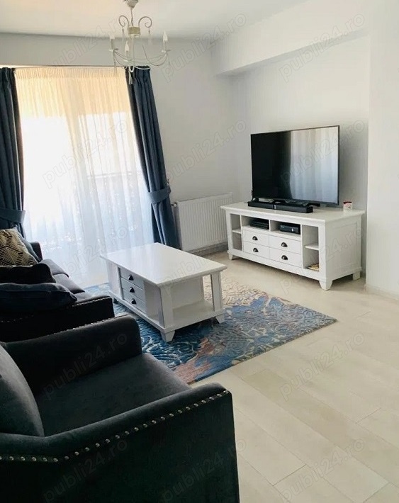 in zona CENTRALA inchiriez apartament 2 camere pe Blv Unirii