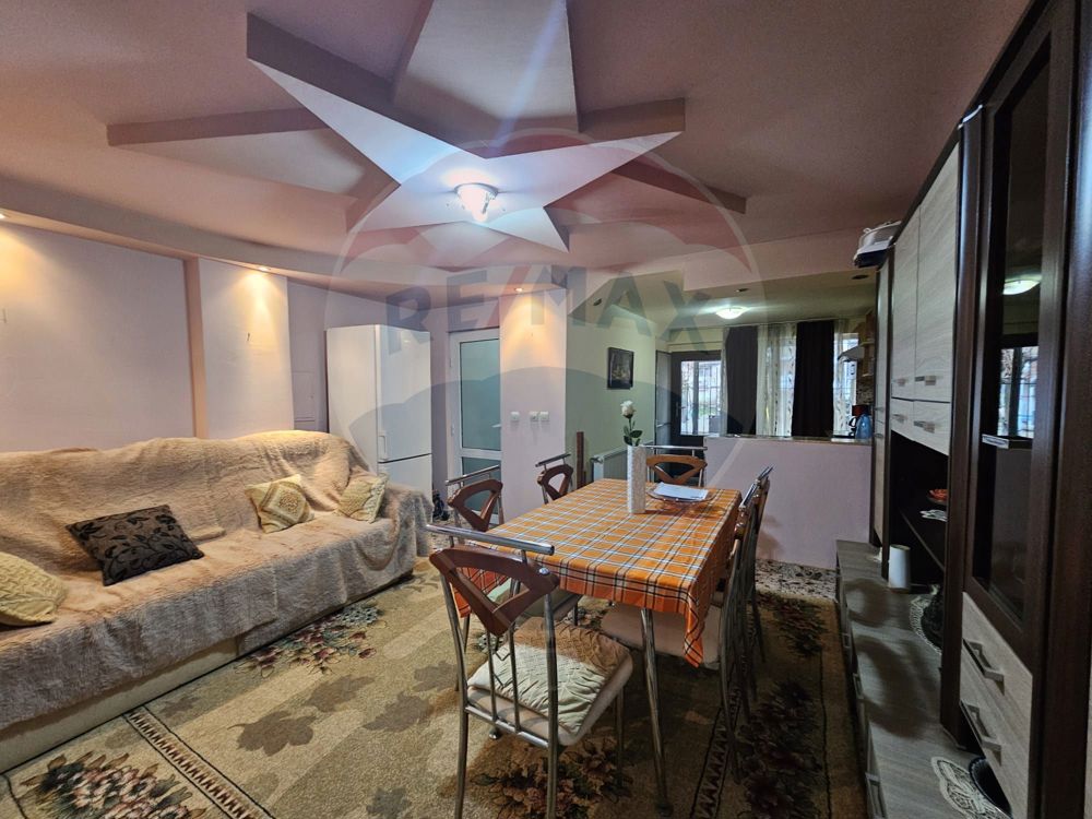 Apartament  la casa Apartament  la casa