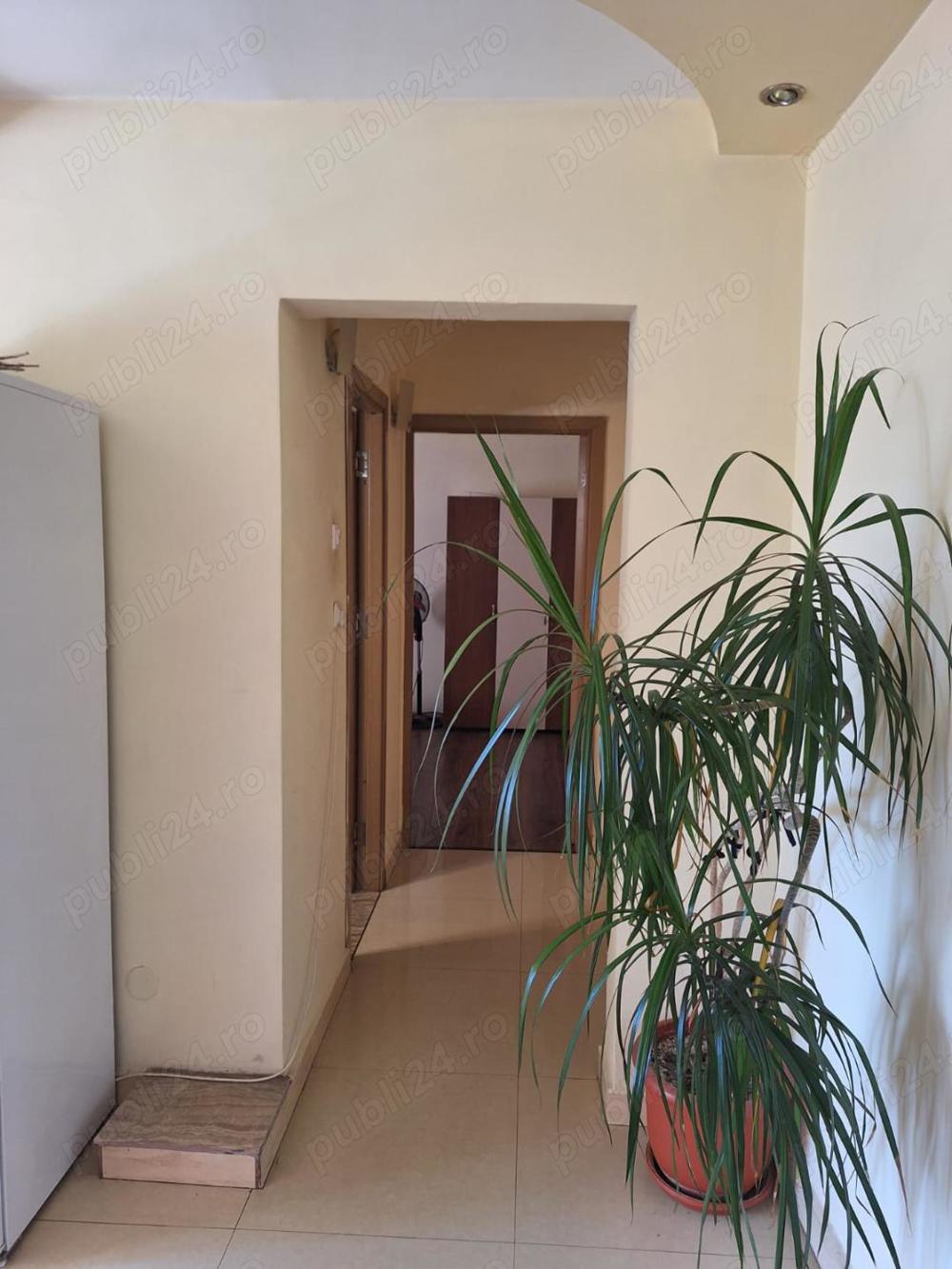 Proprietar inchiriez apartament 2 camere