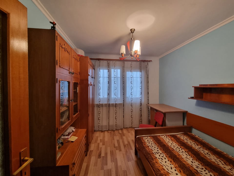 Apartament 3 camere, decomandat, două băi- Adriatica 