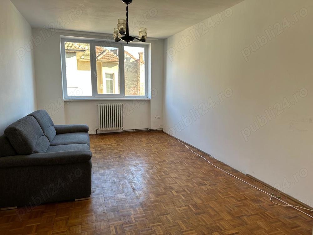 Apartament cu 2 camere, zona ultracentrala