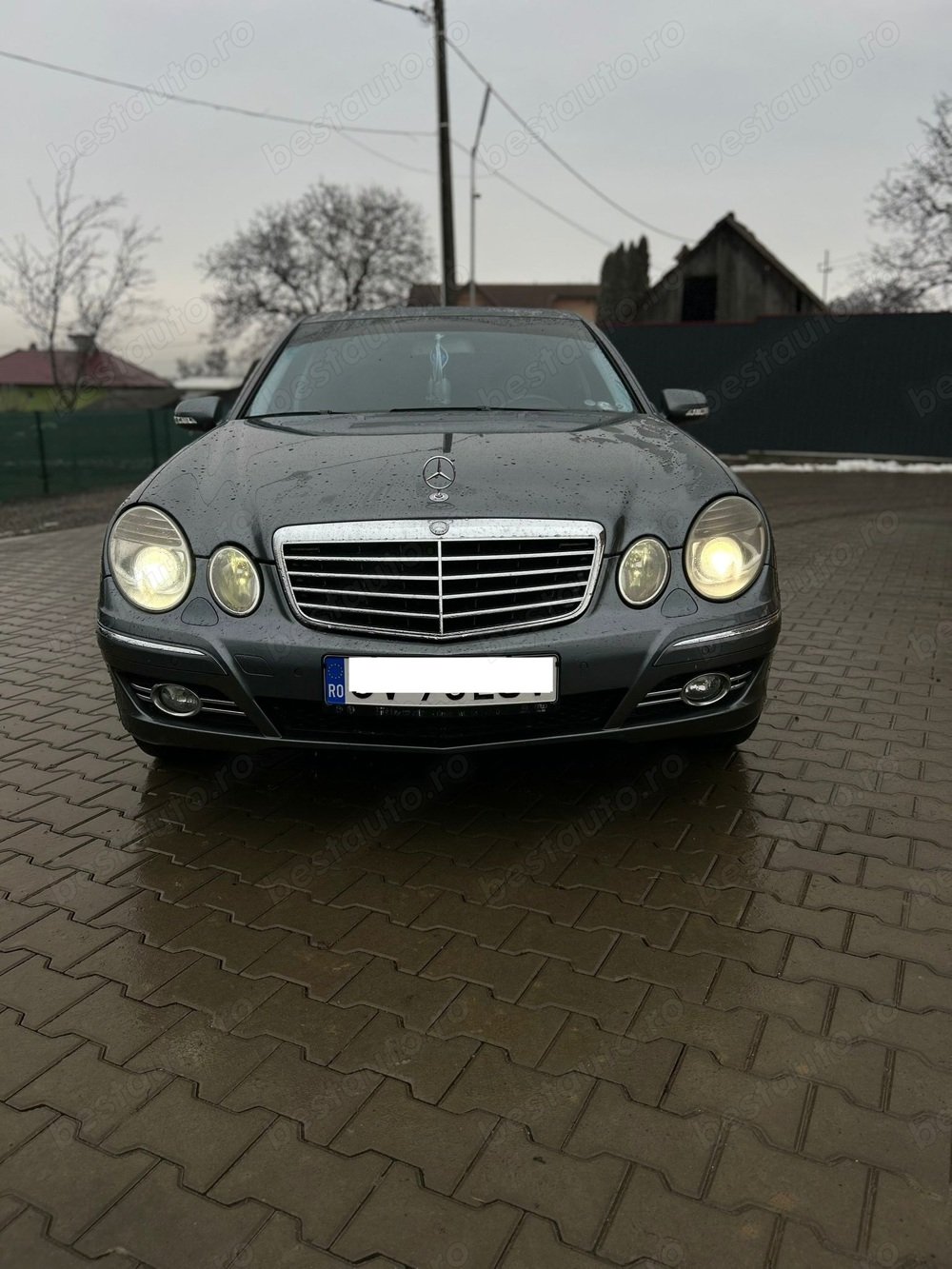 Vand Mercedes Benz E 280