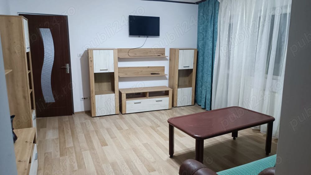 Proprietar: Închiriez apartament cu 3 camere în zona Dâmbovița