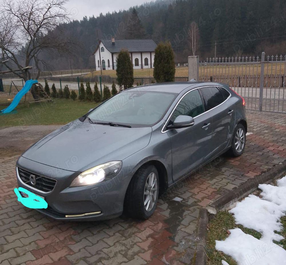 Vând Volvo V 400 2015