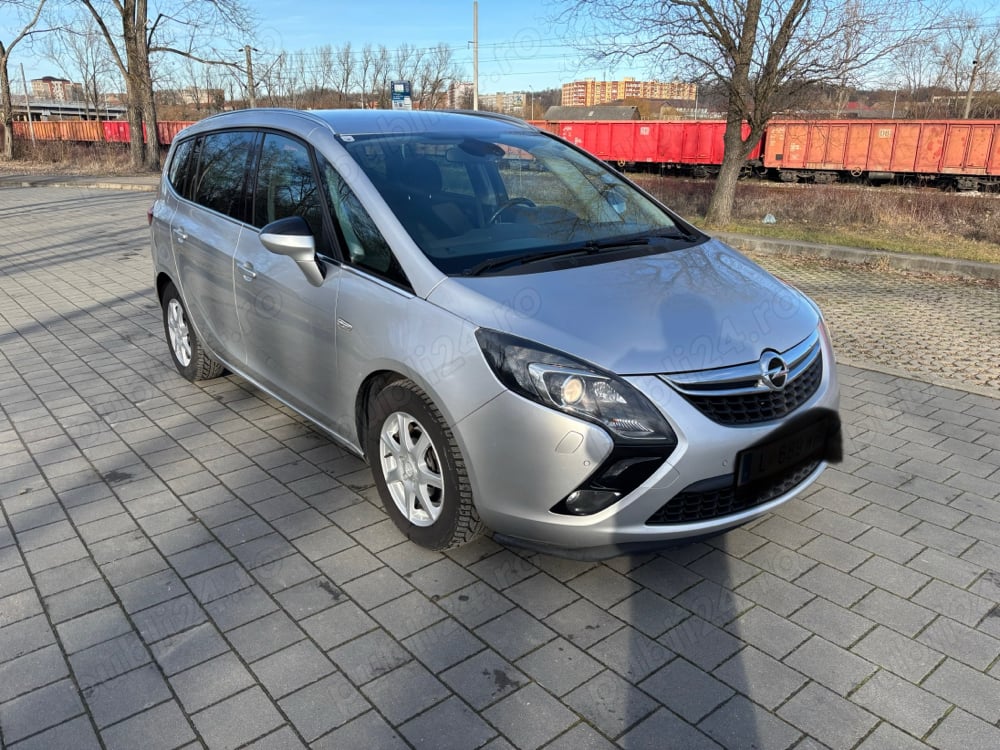 opel zafira 7 locuri 2013