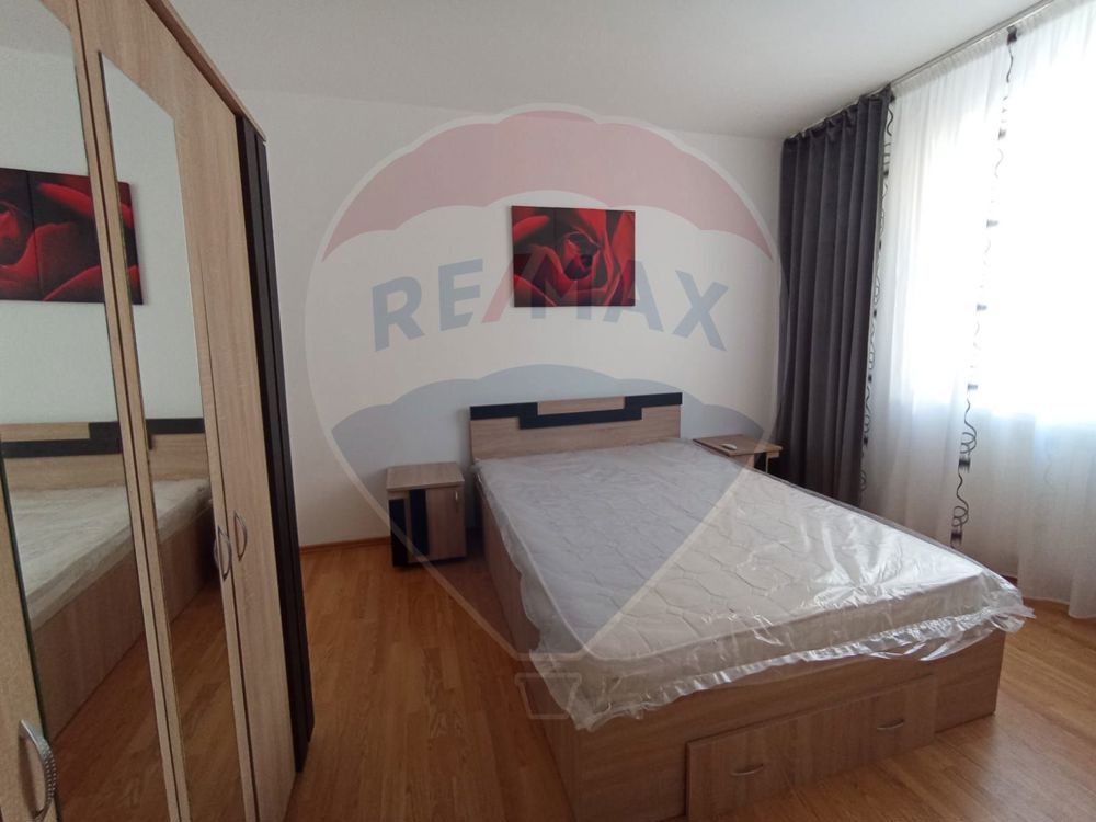 Apartament de închiriat – 2 camere  + balcon