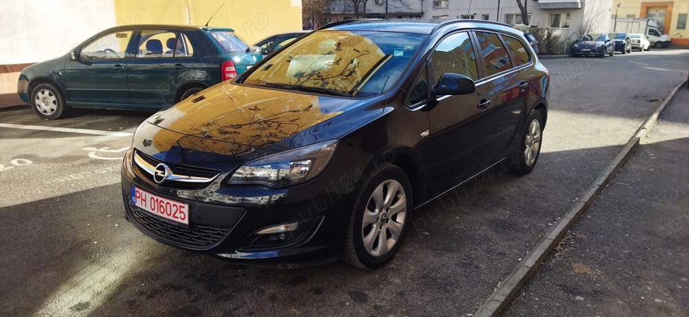 Vând Opel Astra j, fab 2015