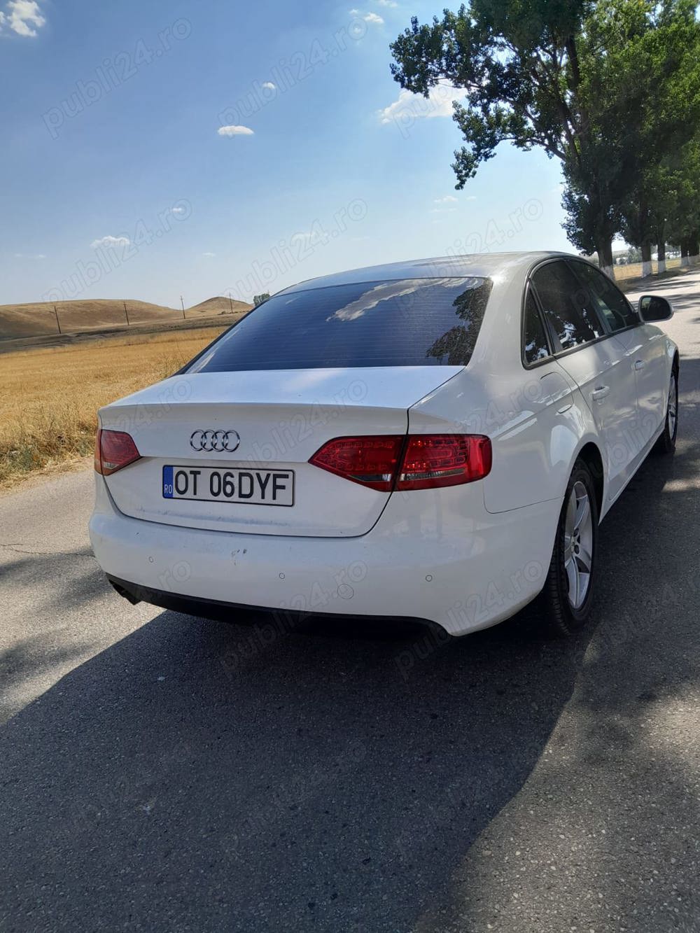 Vând schimb urgent Audi A4 B8