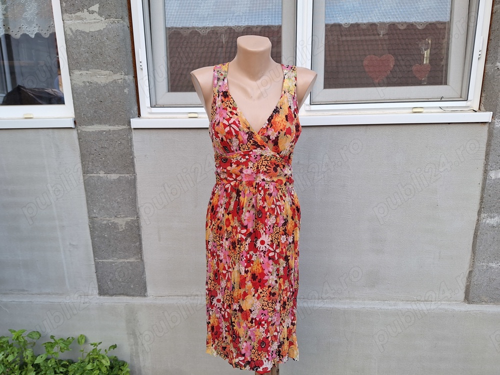 **Cyrill Red  | rochie dama | bust 84 cm | mar. 40 - 42 | M - L