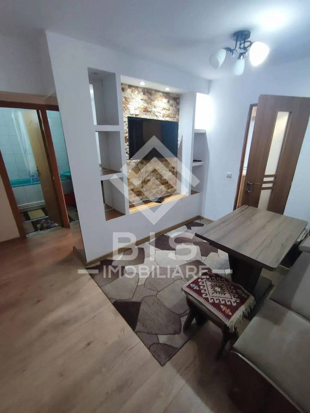 Apartament 2 Camere / Zona C.R Vivu / Loc de Parcare