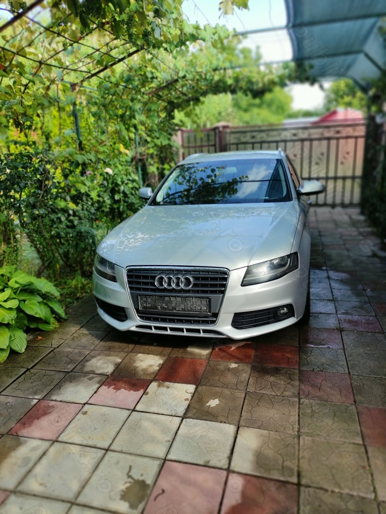 Vând Audi A4 B8 2010