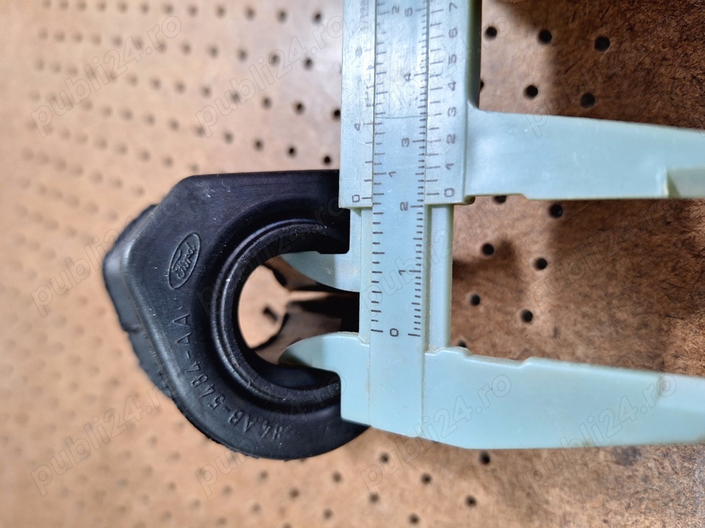 Bucsa bara stabilizatoare OEM Ford Fata Dreapta Stanga diametru interior 22mm