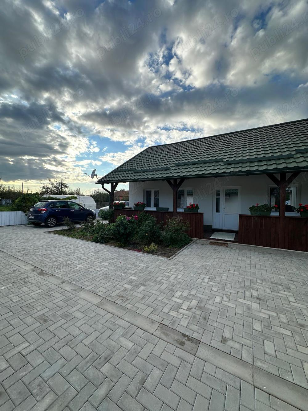 Casă modernă complet utilată si mobilată!!!anexe și teren ! 3885m2