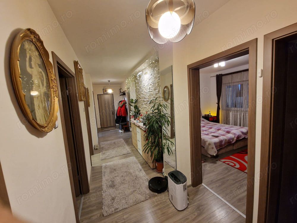 De vânzare: Apartament cu 5 camere Zona UMT, Timișoara