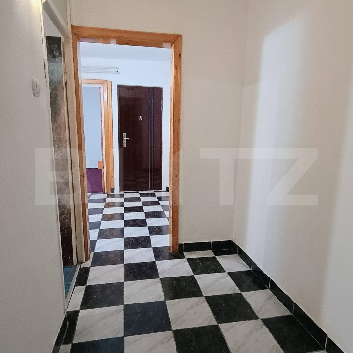 Apartament 3 camere, 56 mp, zona Republicii 