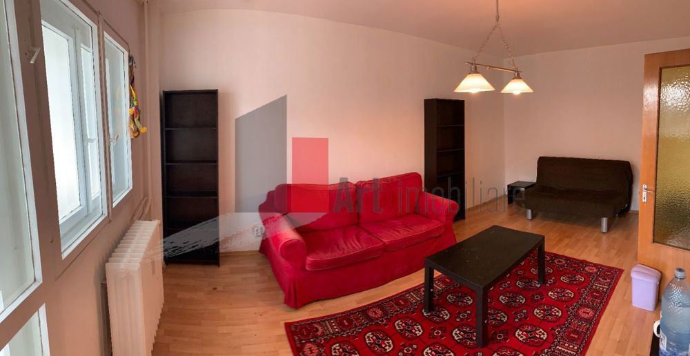 Apartament 2 cam. stradal