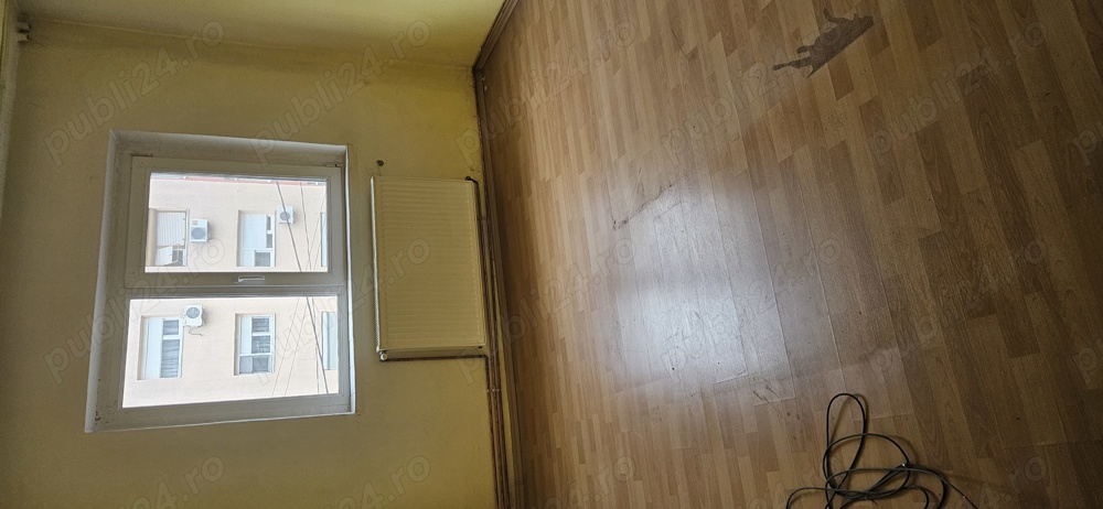 Apartament 4 camere 2 bai 2 balcoane Decomandat et 2 ( Propietar)