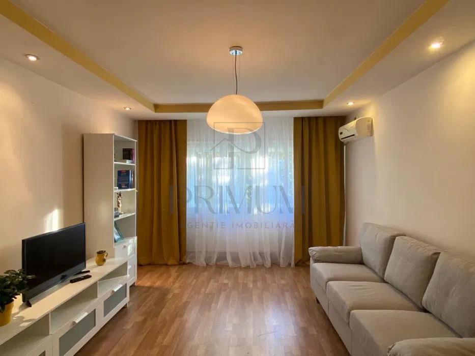 Apartament 2 camere - Zona Lipovei - Centrala Proprie - Decomandat