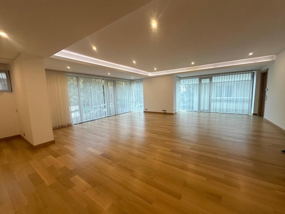 Apartament 3 camere 216 mp birou sau rezidential Primaverii