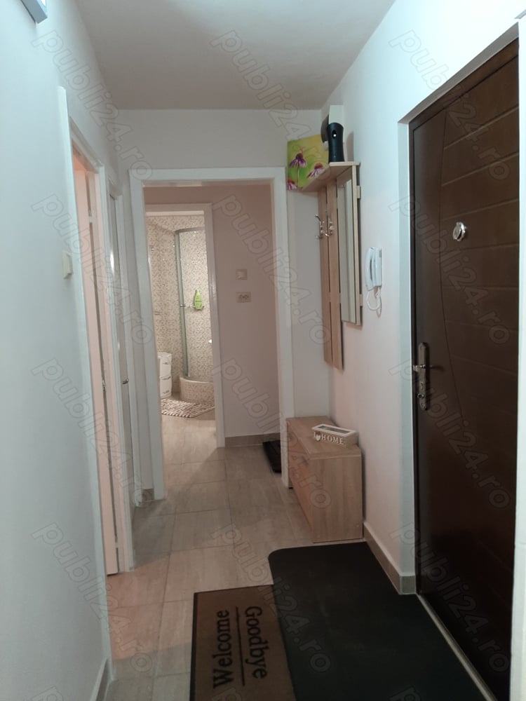 Propietar vand apartament 2 camere .