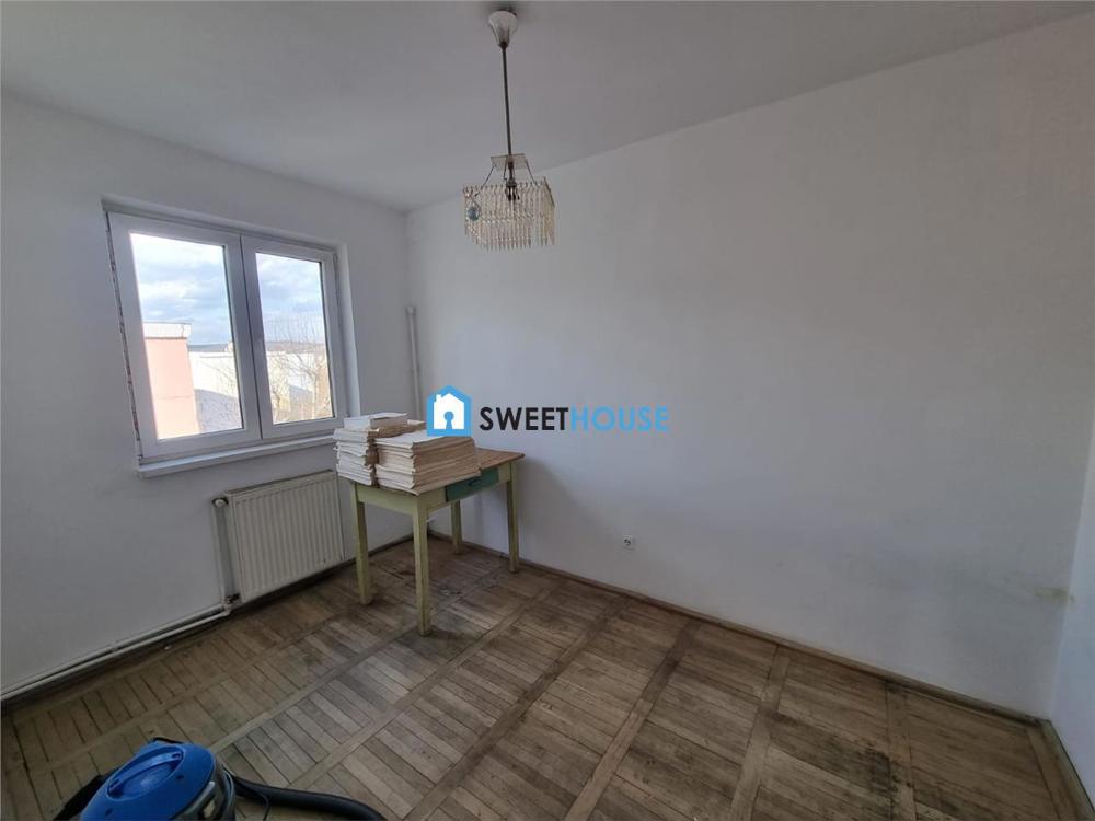 Apartament cu trei camere