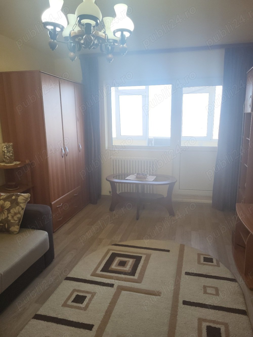 ofer spre inchiriere apartament 3 camere Targoviste