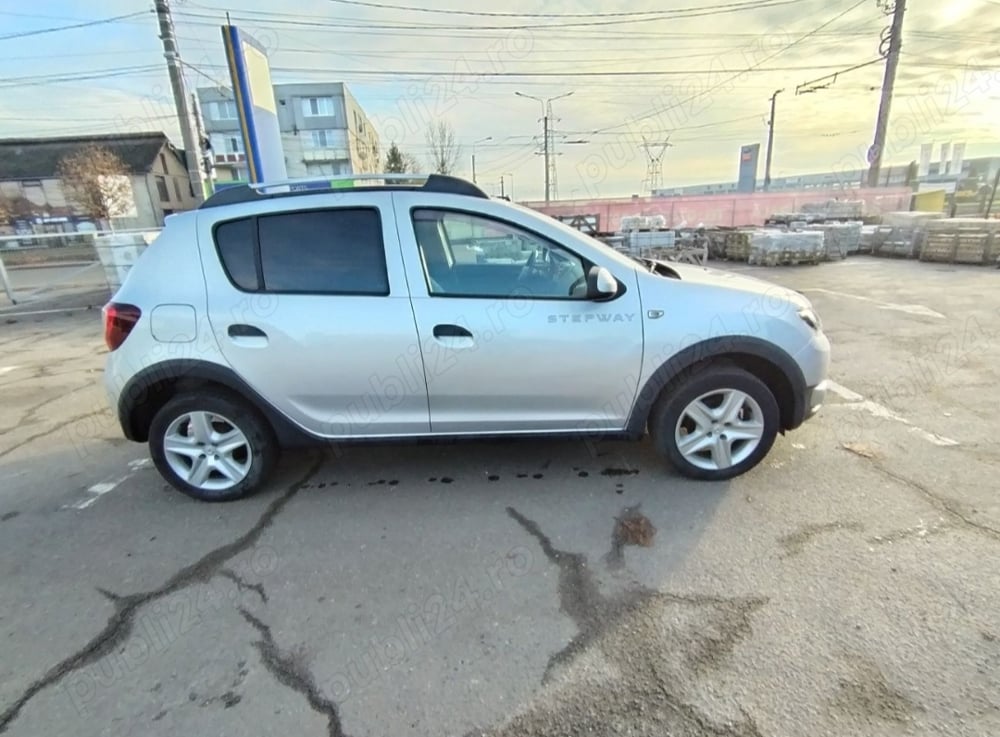 Vând Dacia Sandero Stepway