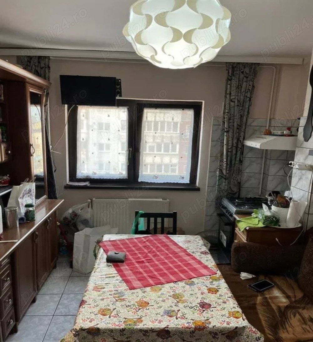 Apartament 2 camere decomandat Simion Barnutiu pe artera amenajat centrala proprie