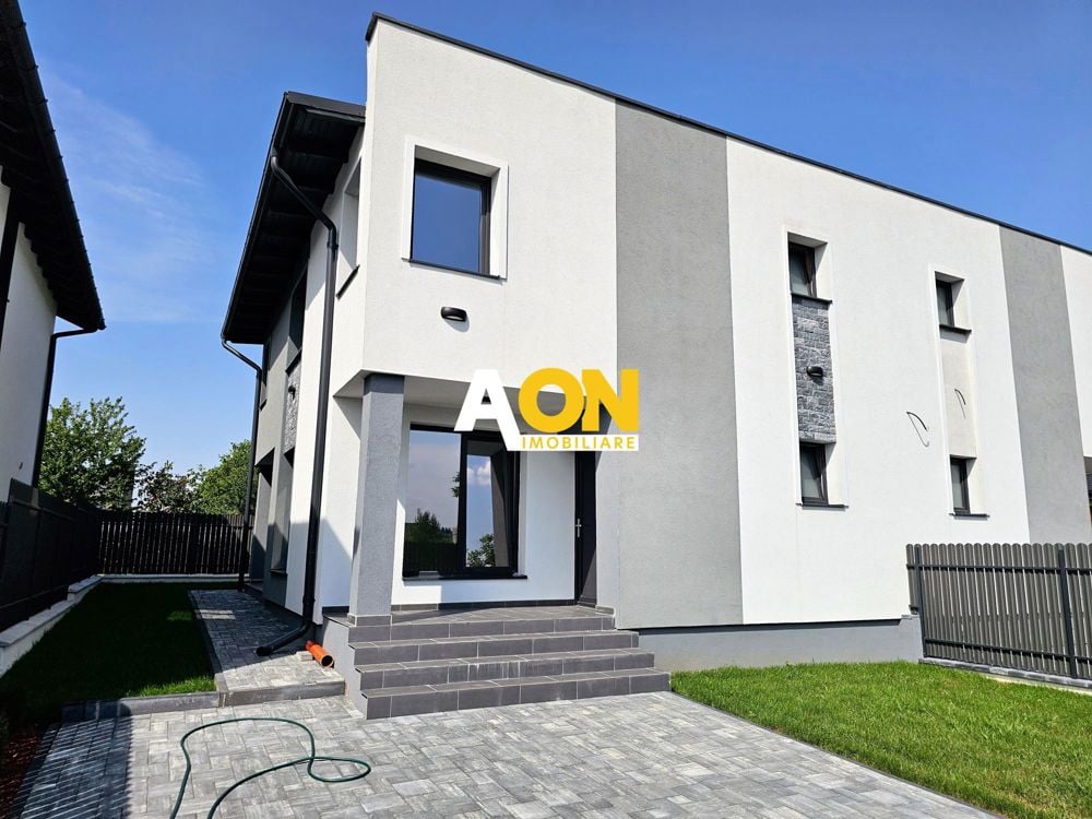 1/2 Duplex finisat la cheie, 4 camere, 231 mp teren, Cetate