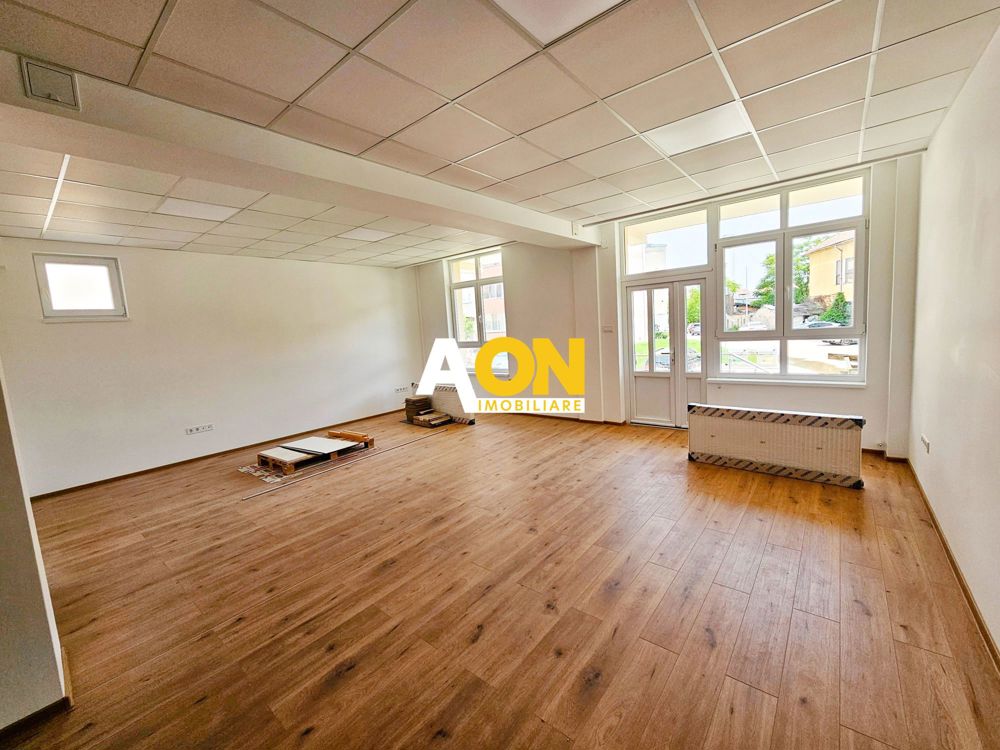 Spatiu nou de birouri, 59 mp + boxa 15 mp, zona Centru