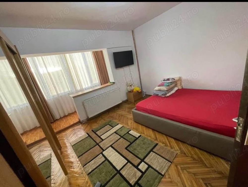 inchiriez apartament Petrosani