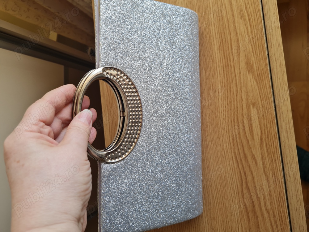 plic argintiu nou cu eticheta