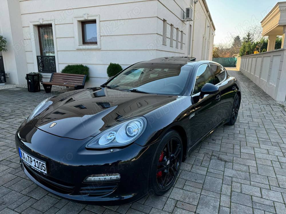 Porsche Panamera 4s