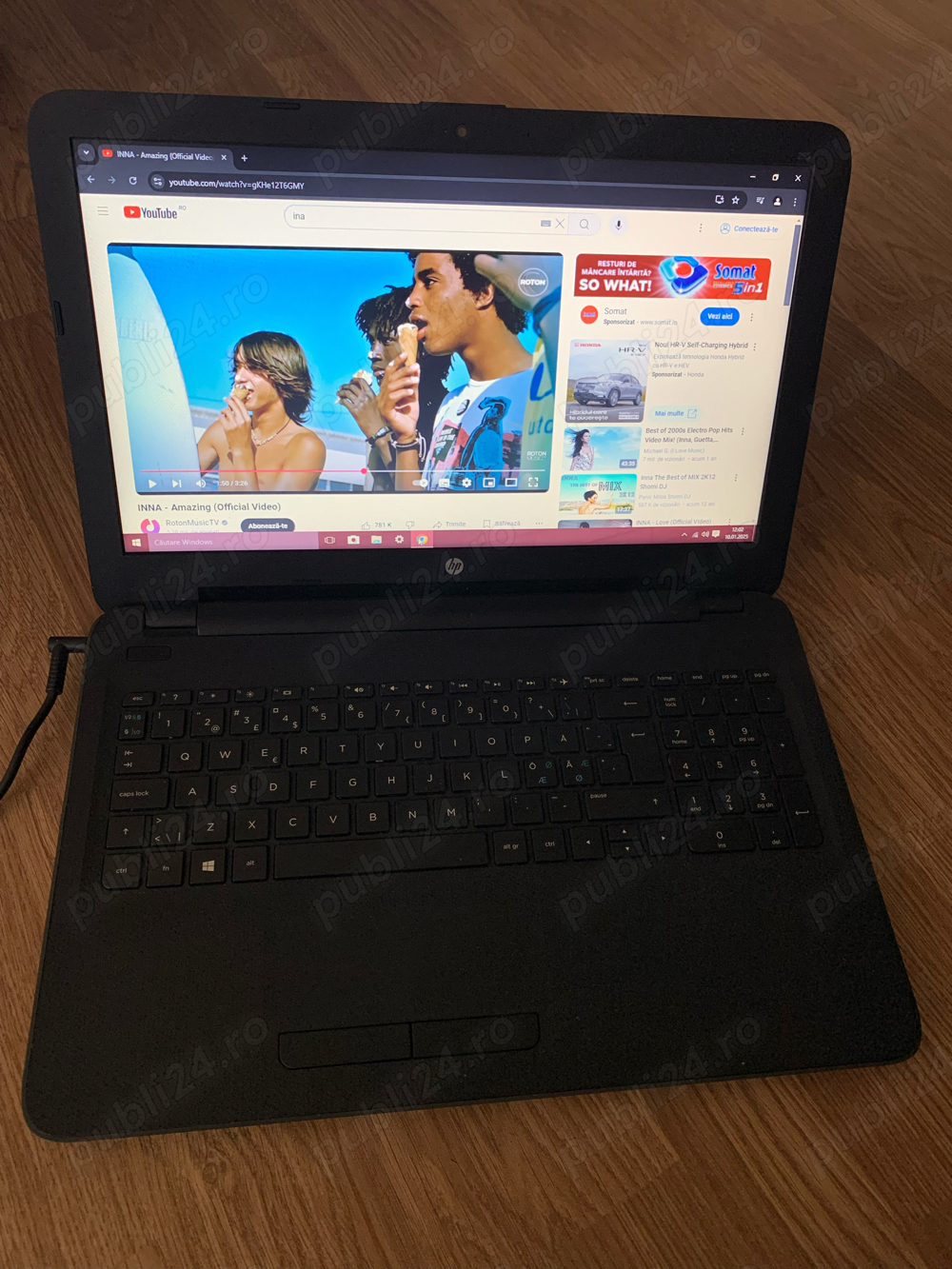 Laptop HP Slim Display 15,6 Led,Windows,6gb ram ddr3,320gb memorie perfect functional.